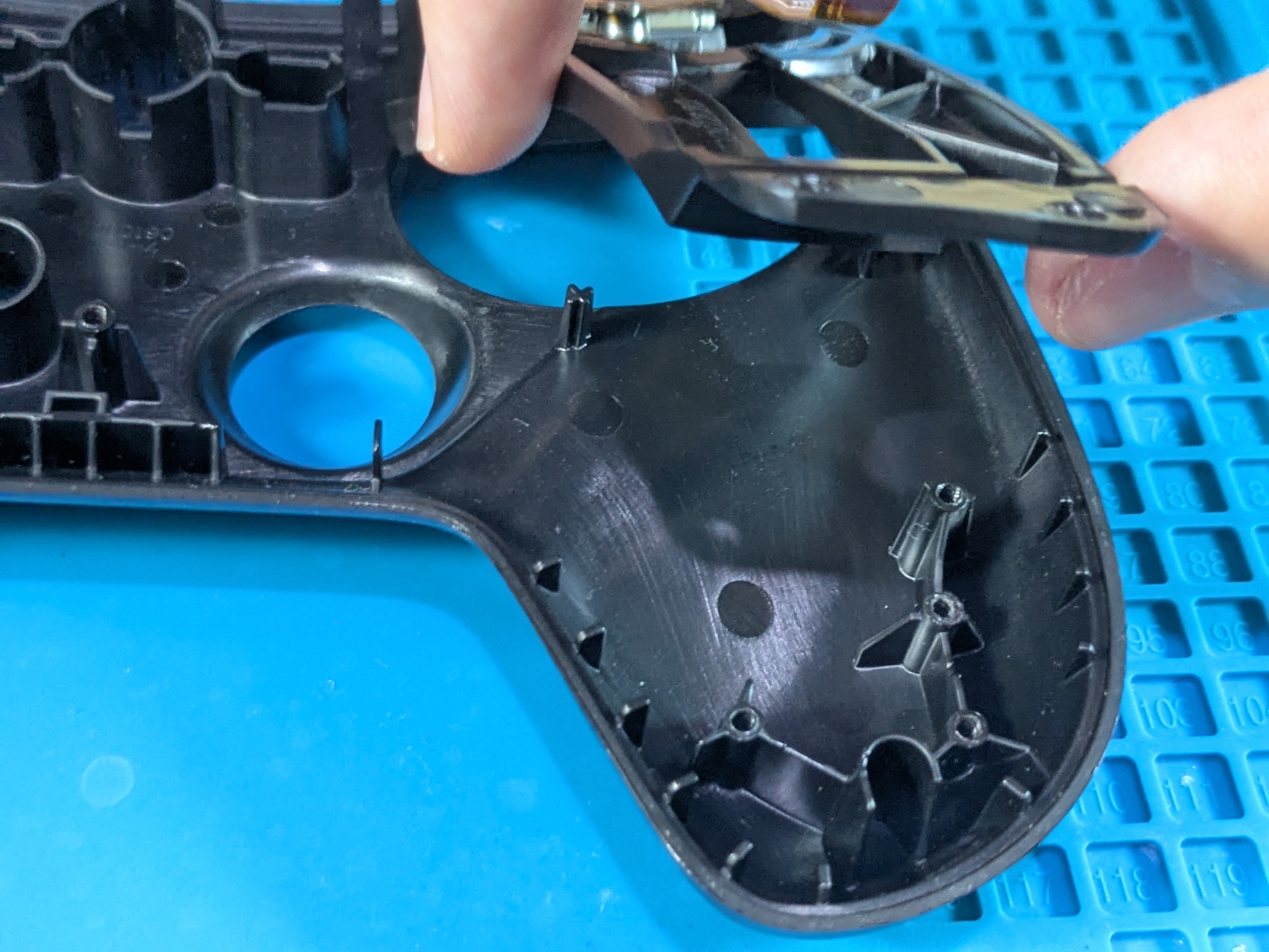 Taking_Out_Left_Trackpad